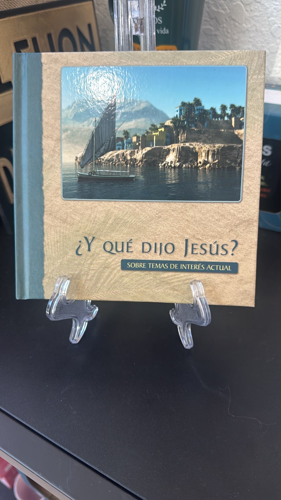 LIBROS CON TEMAS VARIADOS Y QUE DIJO JESUS SOBRE TEMAS DE INTERES ACTUAL