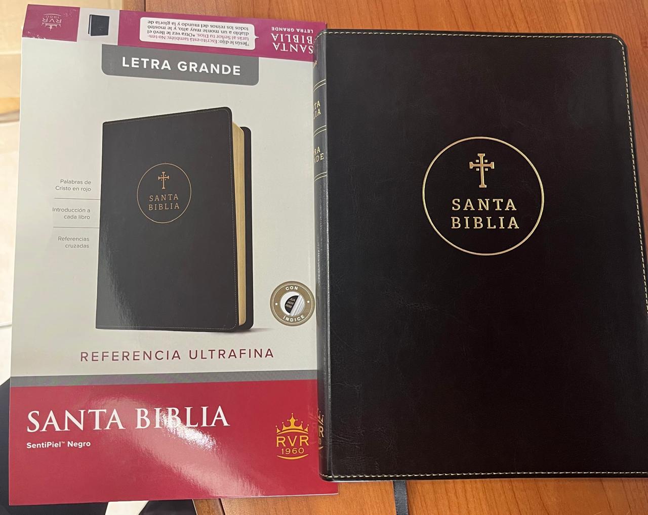 SANTA BIBLIA / REFERENCIA ULTRAFINA / SENTIPIEL NEGRO / FILO DORADO CON INDICE