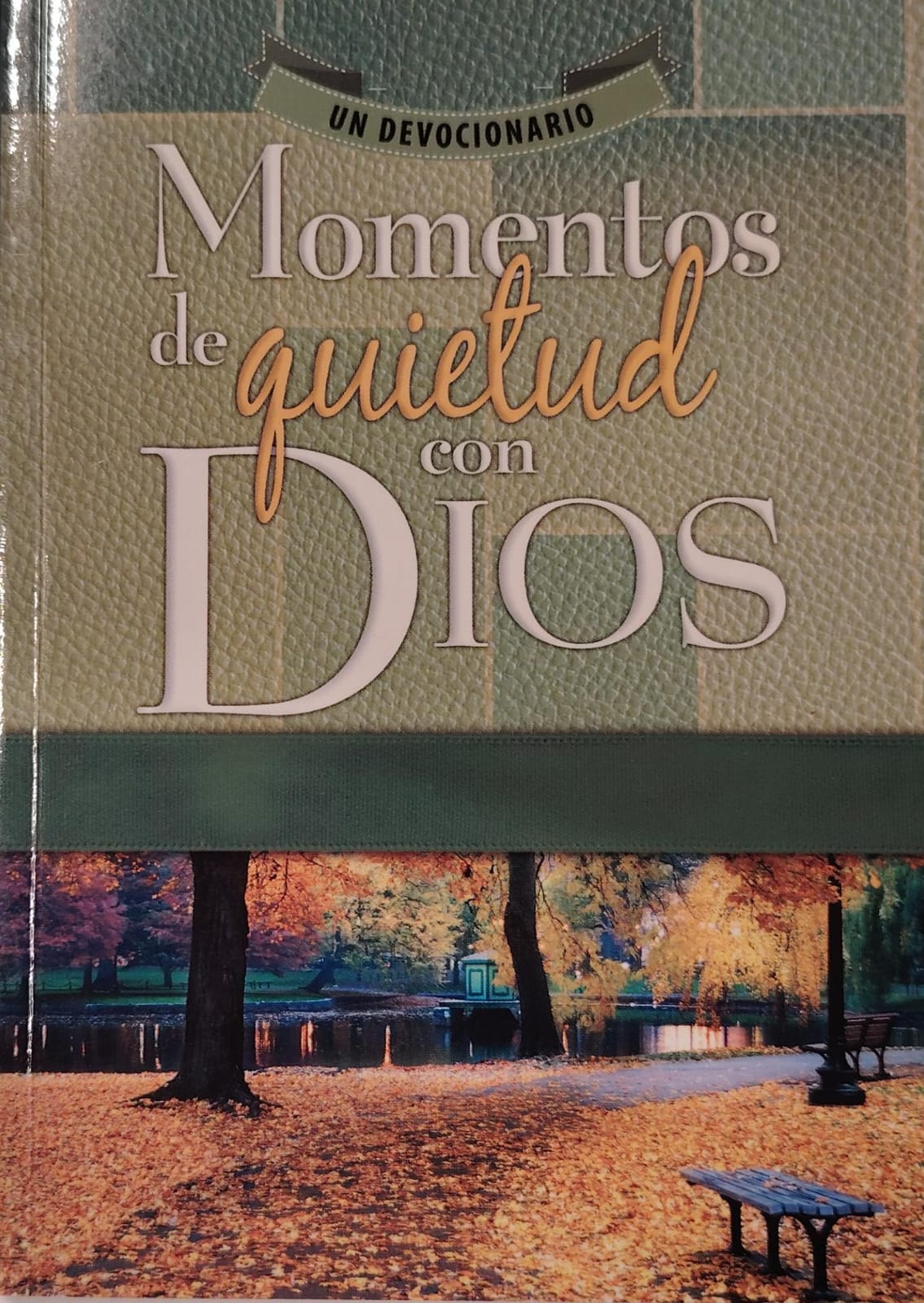 MOMENTOS DE QUIETUD CON DIOS - PEQUEÑA