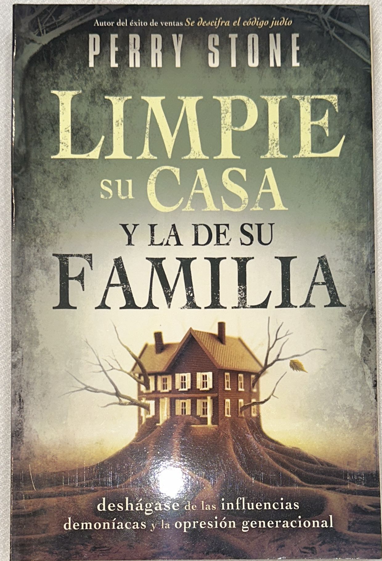 LIMPIE SU CASA Y LA DE SU FAMILIA