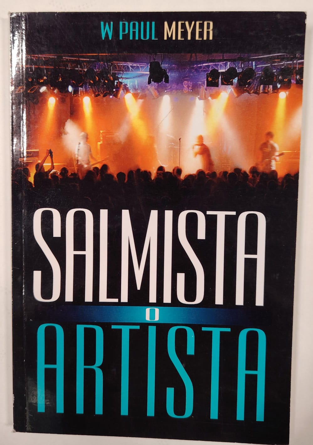 SALMISTA O ARTISTA