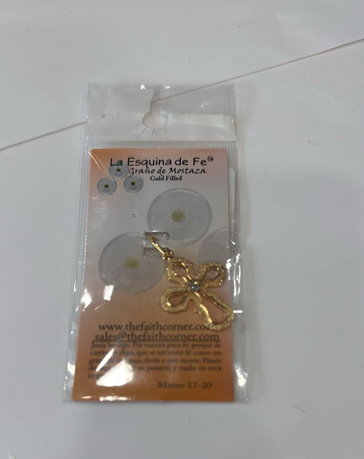 DIJE CRUZ CON PERLA BLANCA