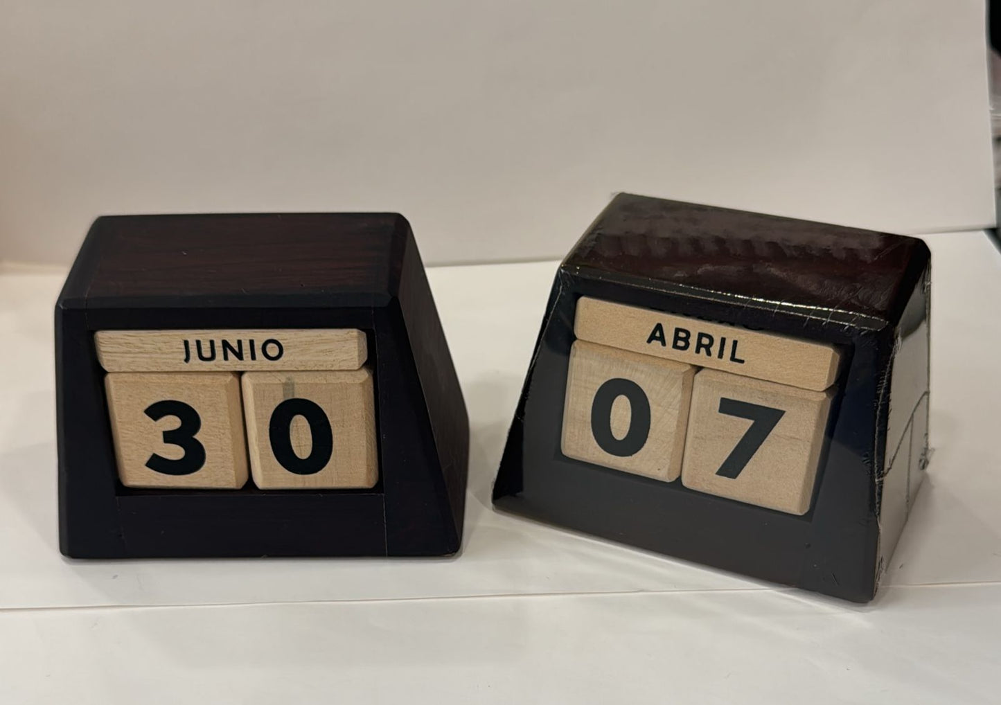CALENDARIO DE MADERA