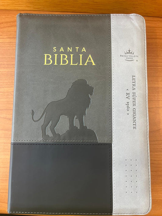 SANTA BIBLIA LETRA SUPER GIGANTE 19 PT/MED ZIPER / TRI COLOR / LEON